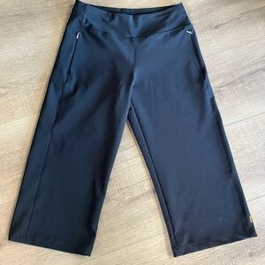 Lucy Women S/P Black Athletic Capri Pants Stretch Crop Wide Leggings Zip Pockets